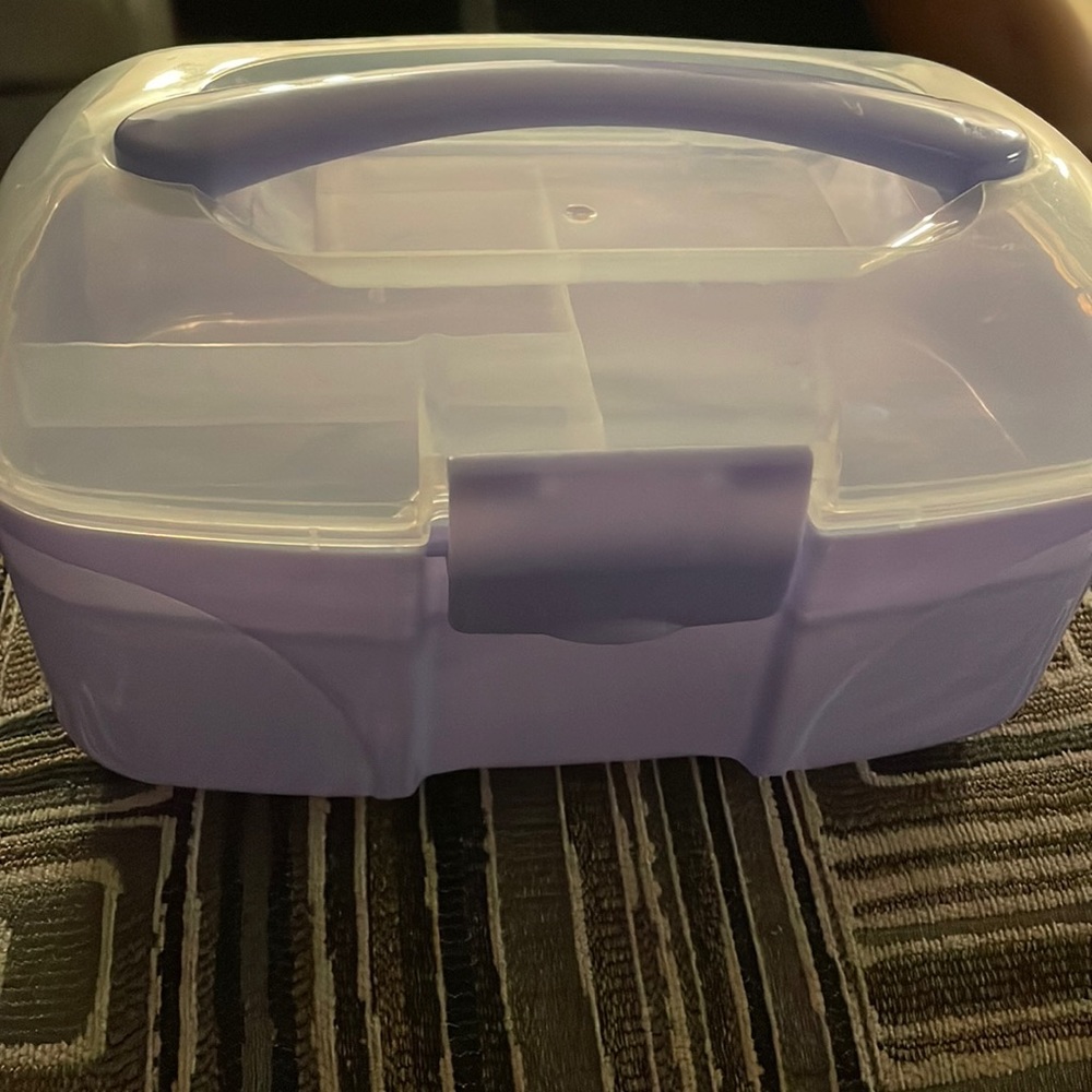 Cosmetic organizer